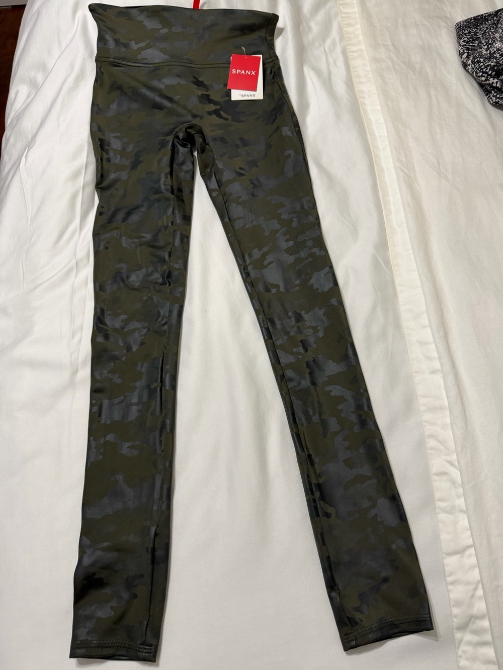 SPANX Olive Green and Black High-Waist Active Leggings
